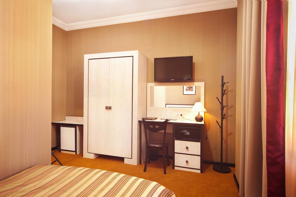 Hotel Rikhe Monika Tbilisi Zimmer foto